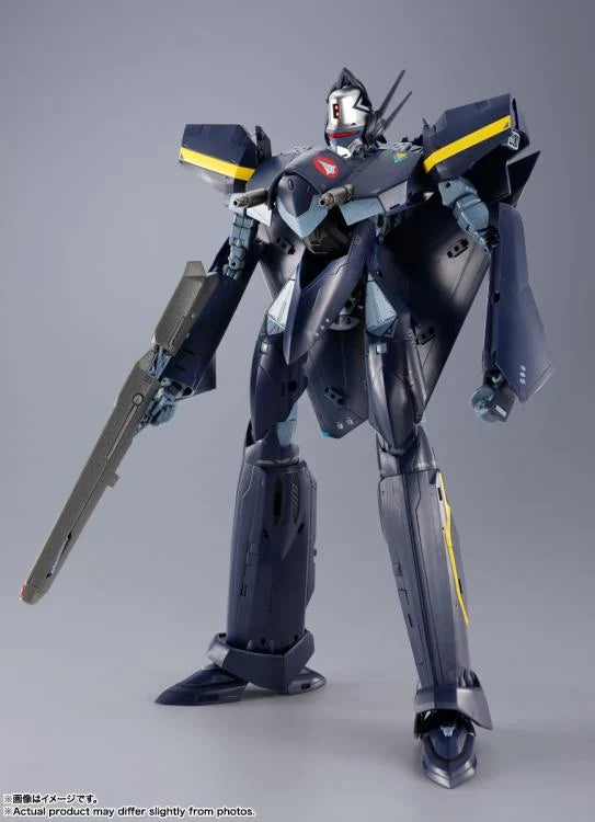 Macross 7 DX Chogokin VF-17S Nightmare Stealth Valkyrie (Gamlin Kizaki) Action Figure