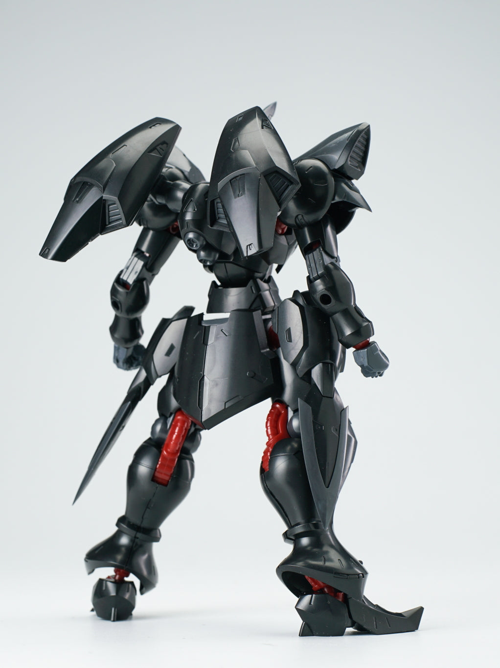 Ultra Action Trooper Series Actaeon (Royal Black Ver.) 1/144 Scale Model Kit