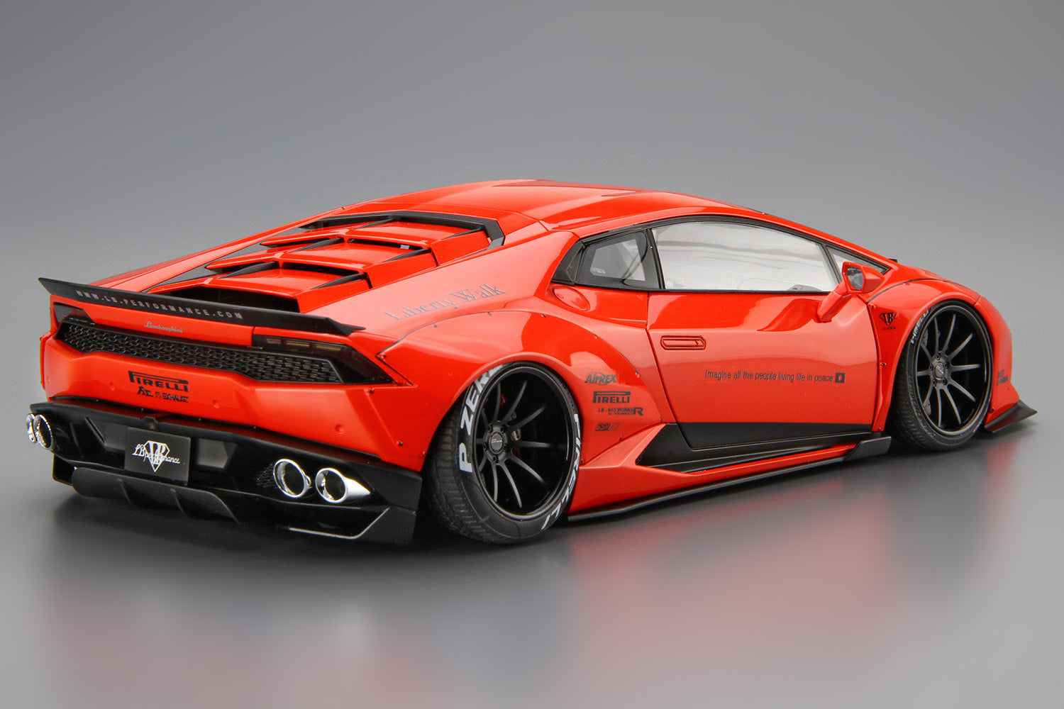 Aoshima 1/24 Liberty Walk LB-Works Lamborghini Huracan Ver. 1