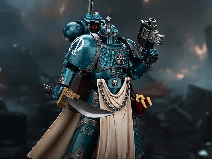 Warhammer The Horus Heresy Alpha Legion Legion Praetor with Power Sword 1/18 Scale Action Figure