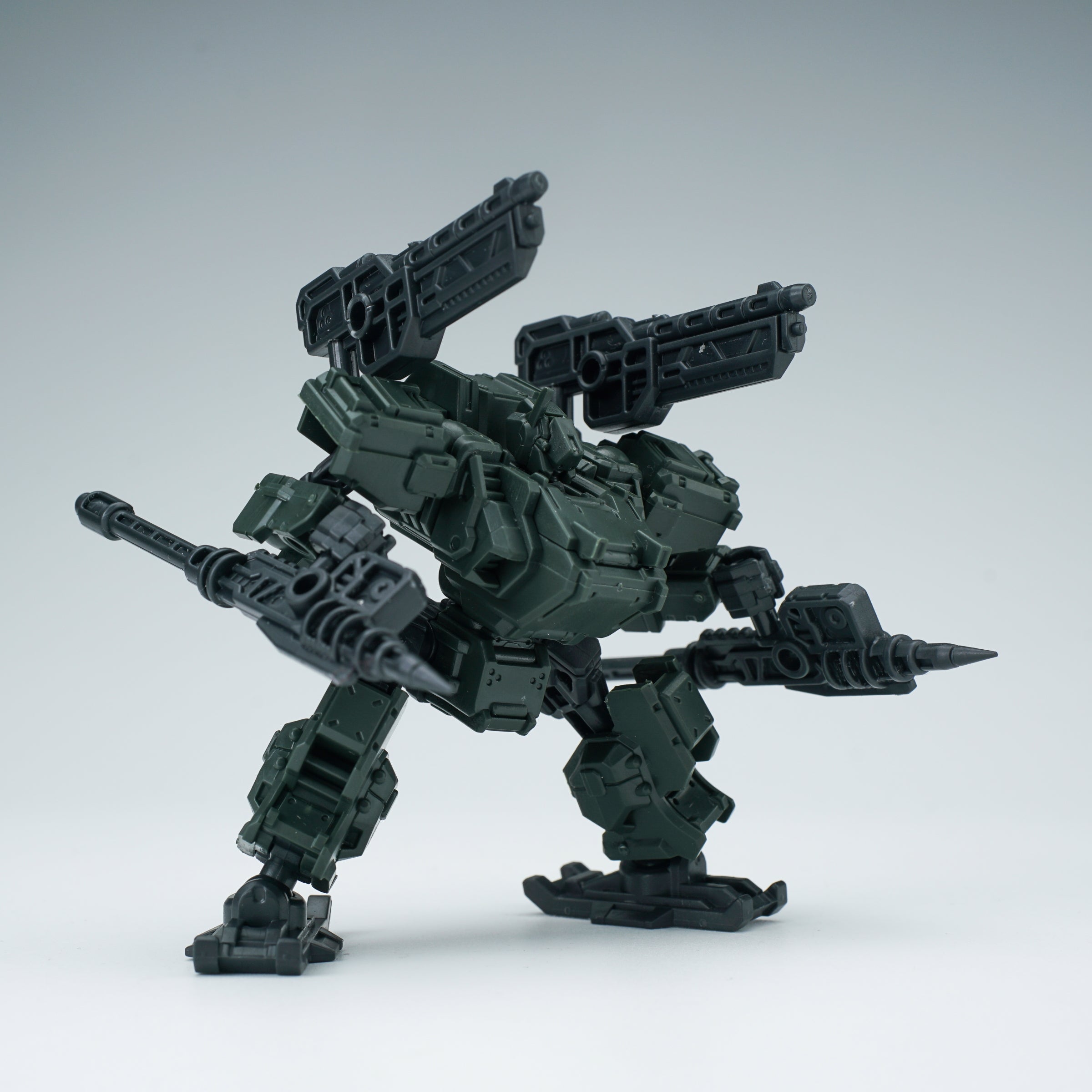 3 Minutes Planning Series Strong Shield Plastic 1/60 Scale Model Kit (Set of 3)