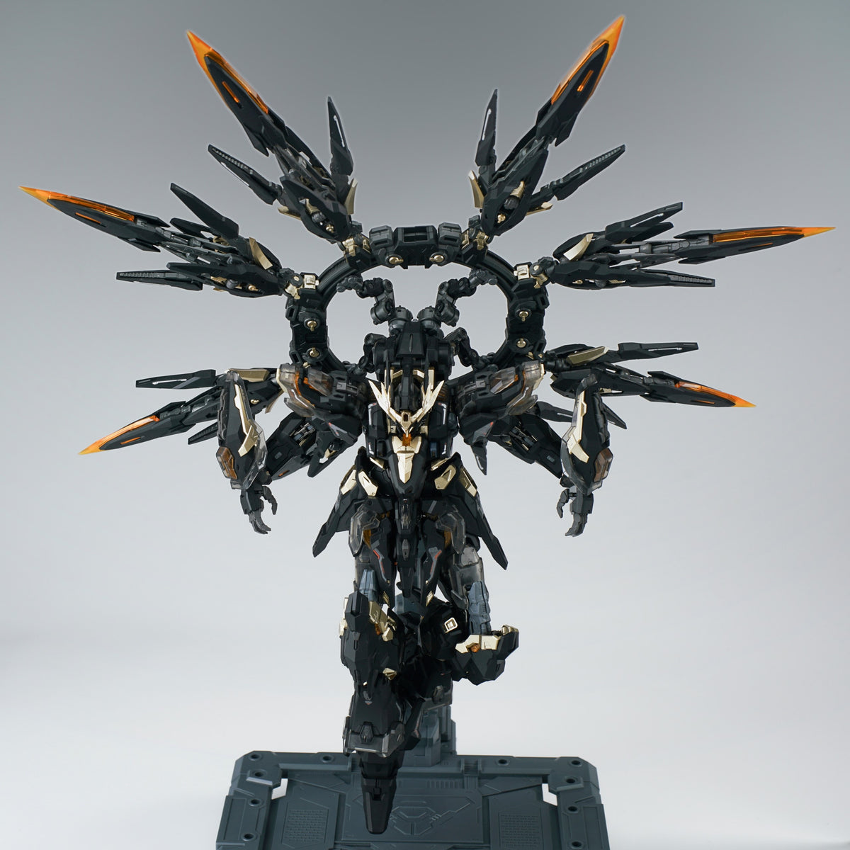 Vientiane Fusion Apocalypse (Black) 1/100 Scale Model Kit