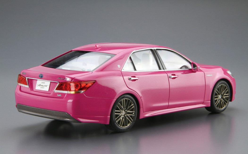 Aoshima 1/24 Toyota GRS214/AWS210 Crown '15