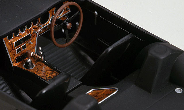 Hasegawa 1/24 Toyota 2000GT Early Type (1967)