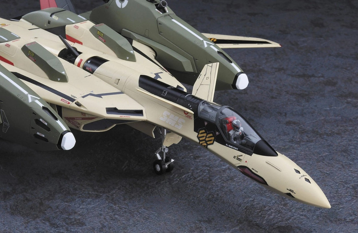 Macross Frontier Vf-19Ef/A Isamu Special “Macross Frontier” 1/72 Scale Model Kit