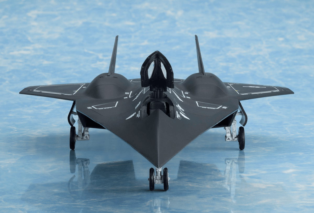 Top Gun Maverick Darkstar 1/72 Scale Model Kit