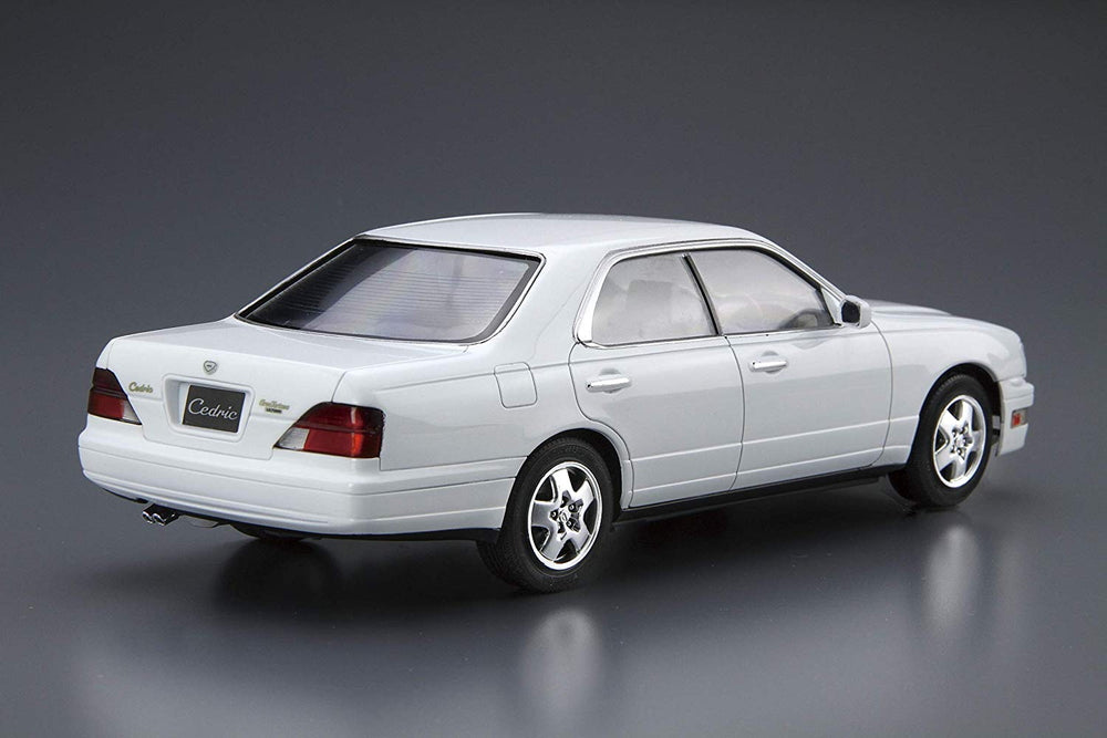 Aoshima 1/24 Nissan Y33 Cedric/Gloria Granturismo Ultima '95
