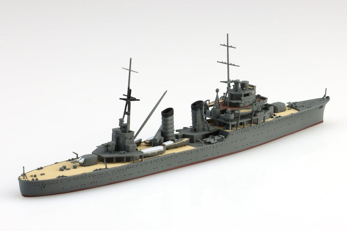 Aoshima 1/700 IJN Light Cruiser KASHII