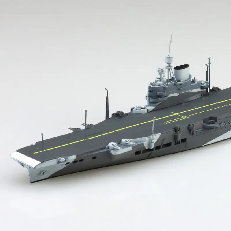 Aoshima 1/700 British Aircraft Carrier HMS ILLUSTRIOUS