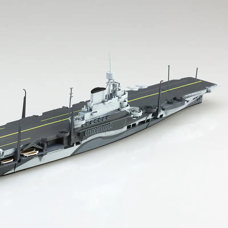 Aoshima 1/700 British Aircraft Carrier HMS ILLUSTRIOUS