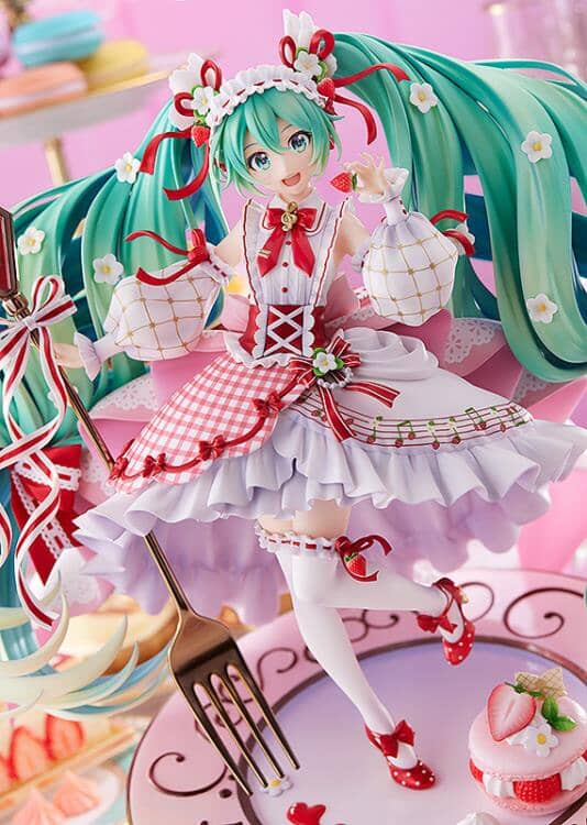 Vocaloid Hatsune Miku Strawberry Motif (15th Anniversary Ver.) 1/7 Scale Figure