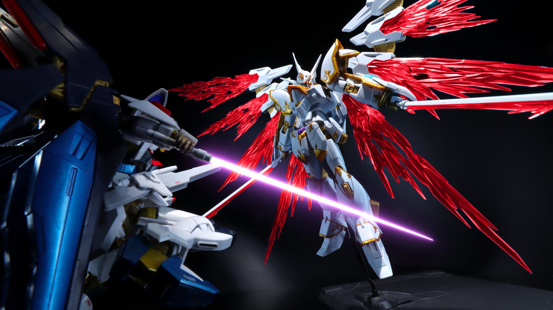 Wing Effects for HG Black Knight Squad Cal-re.A (Red)