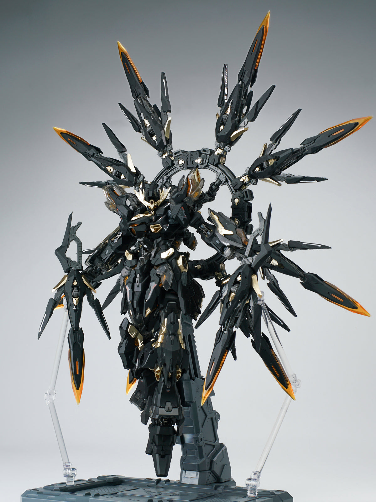 Vientiane Fusion Apocalypse (Black) 1/100 Scale Model Kit