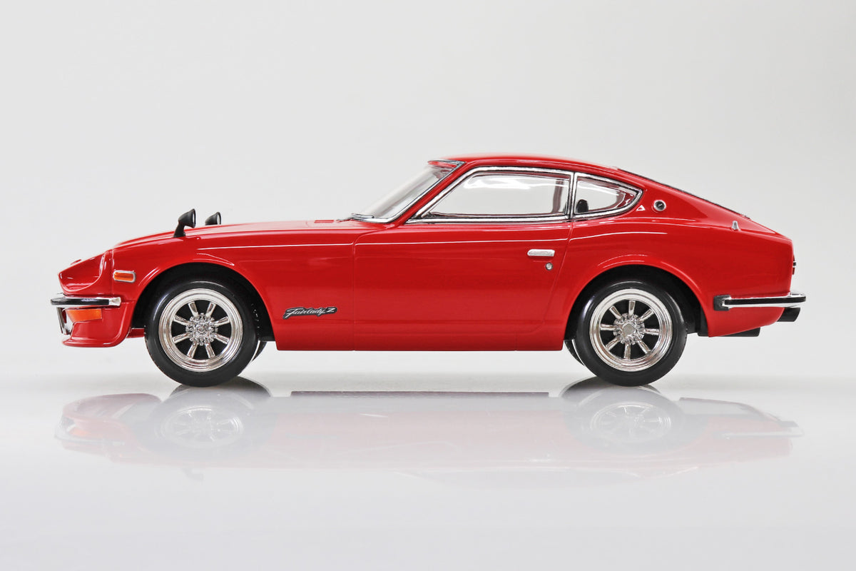 Aoshima 1/32 Snap Kit #15CU-RD Nissan S30 Fairlady Z Custom(Red)