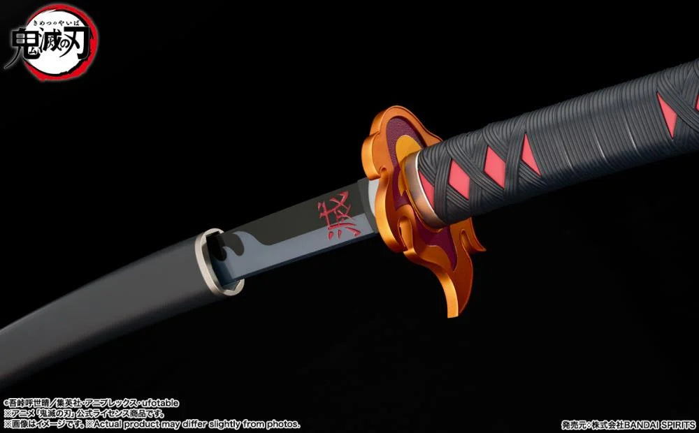 Demon Slayer Kimetsu no Yaiba Proplica Tanjiro Kamado (Kyojuro Rengoku's Sword Guard Ver.) Nichirin Sword