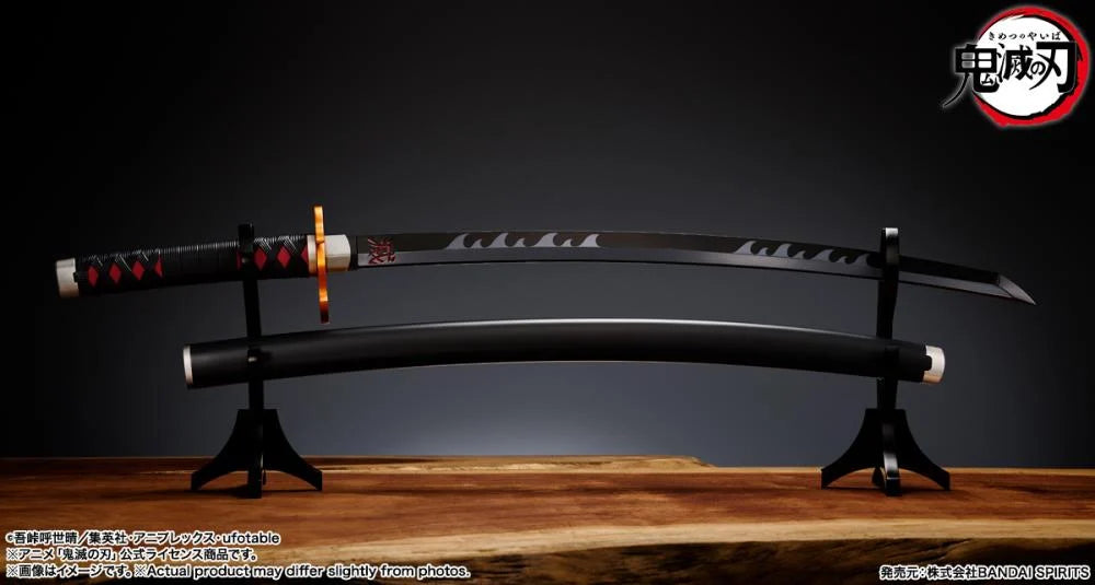 Demon Slayer Kimetsu no Yaiba Proplica Tanjiro Kamado (Kyojuro Rengoku's Sword Guard Ver.) Nichirin Sword