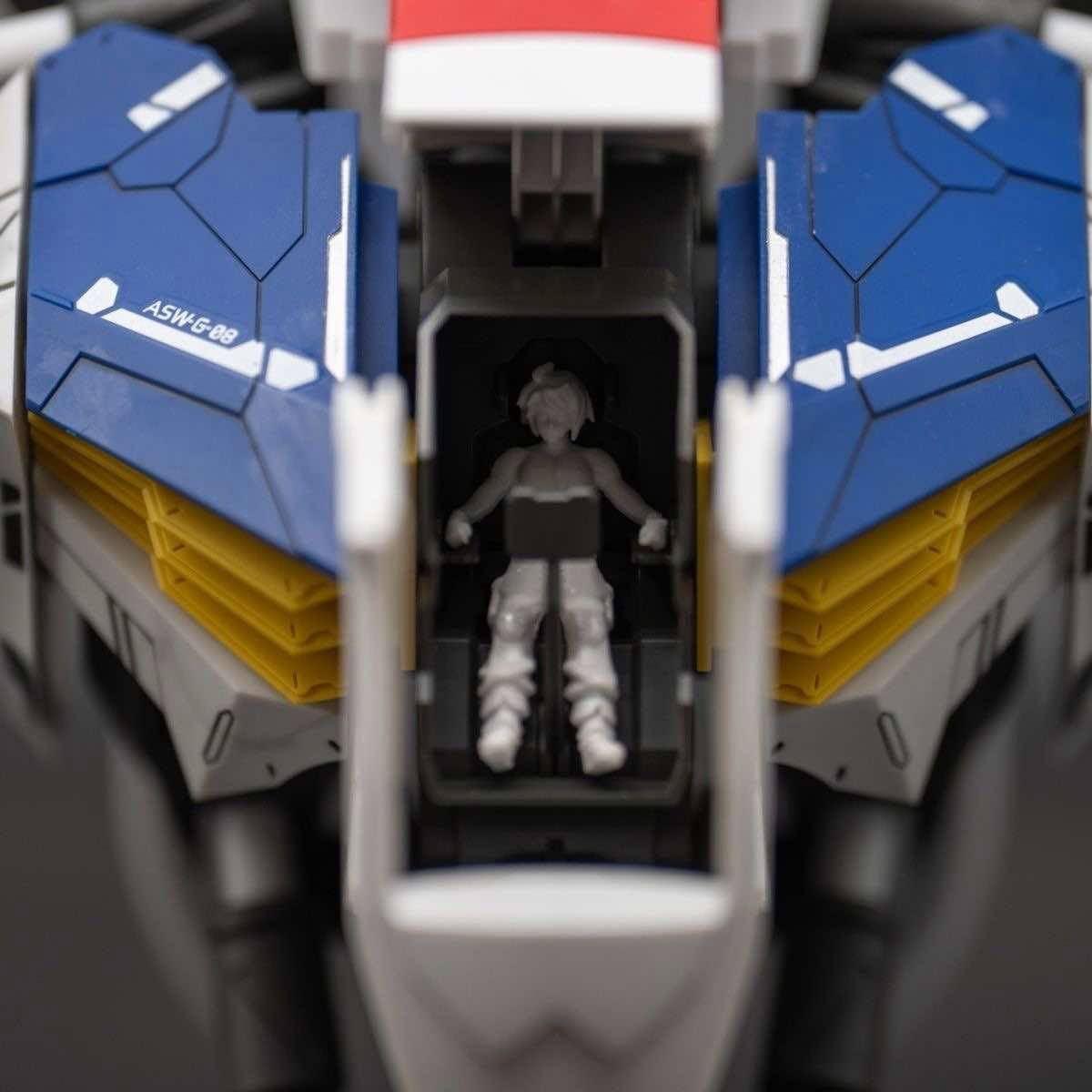 1/35 Barbatos Gundam Bust Model Kit