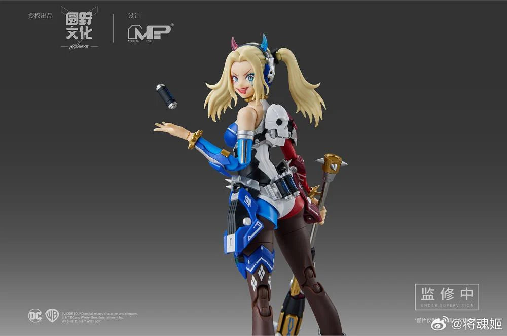 DC Comics Harley Quinn (Dual Body) 1/10 Scale Model Kit