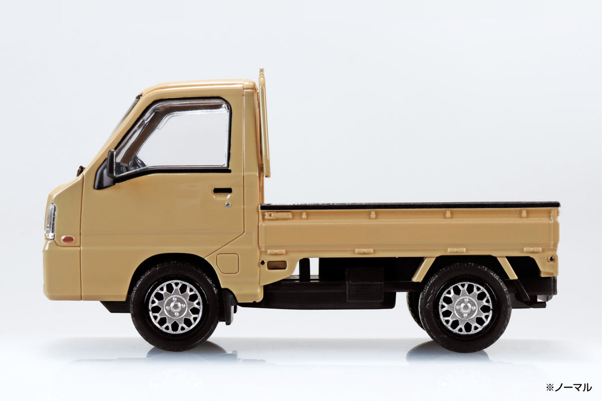 Aoshima 1/32 SNAP KIT #05CU-KI Subaru Sambar Truck Custom Wheels (Khaki)