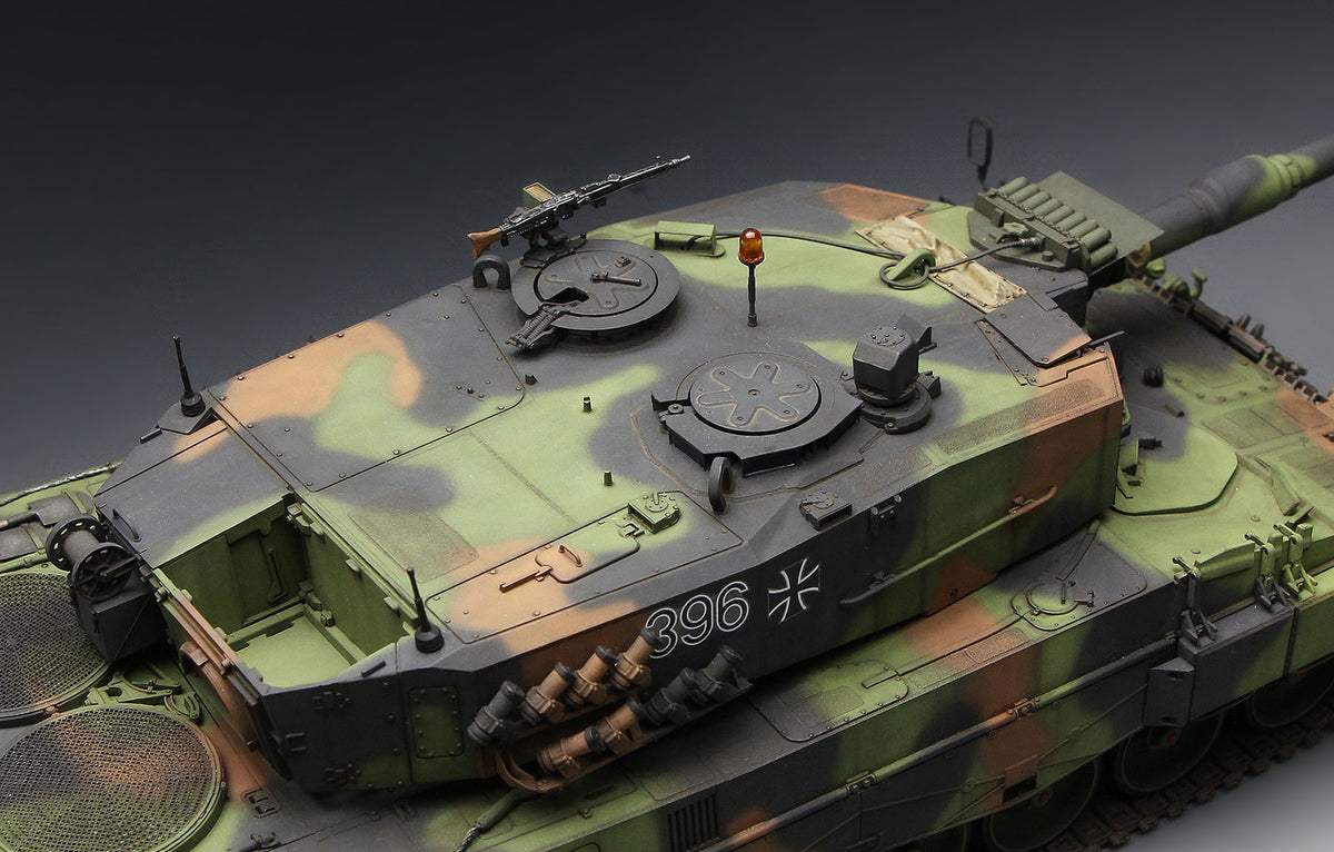 Meng 1/35 German Main Battle Tank Leopard 2 A4