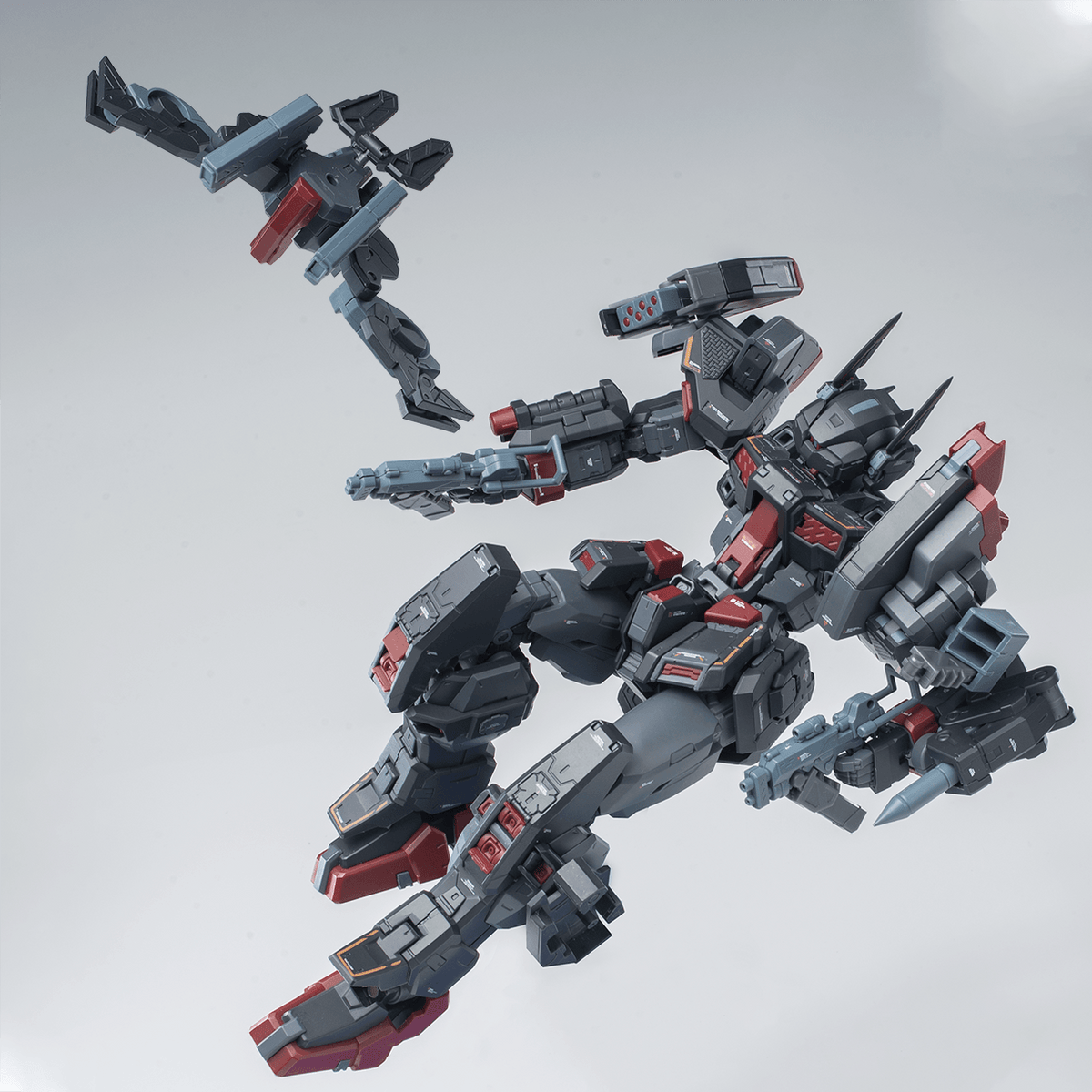 RB08-XR Famine the Third Horsemen of the Apocalypse 1/100 Scale Model Kit