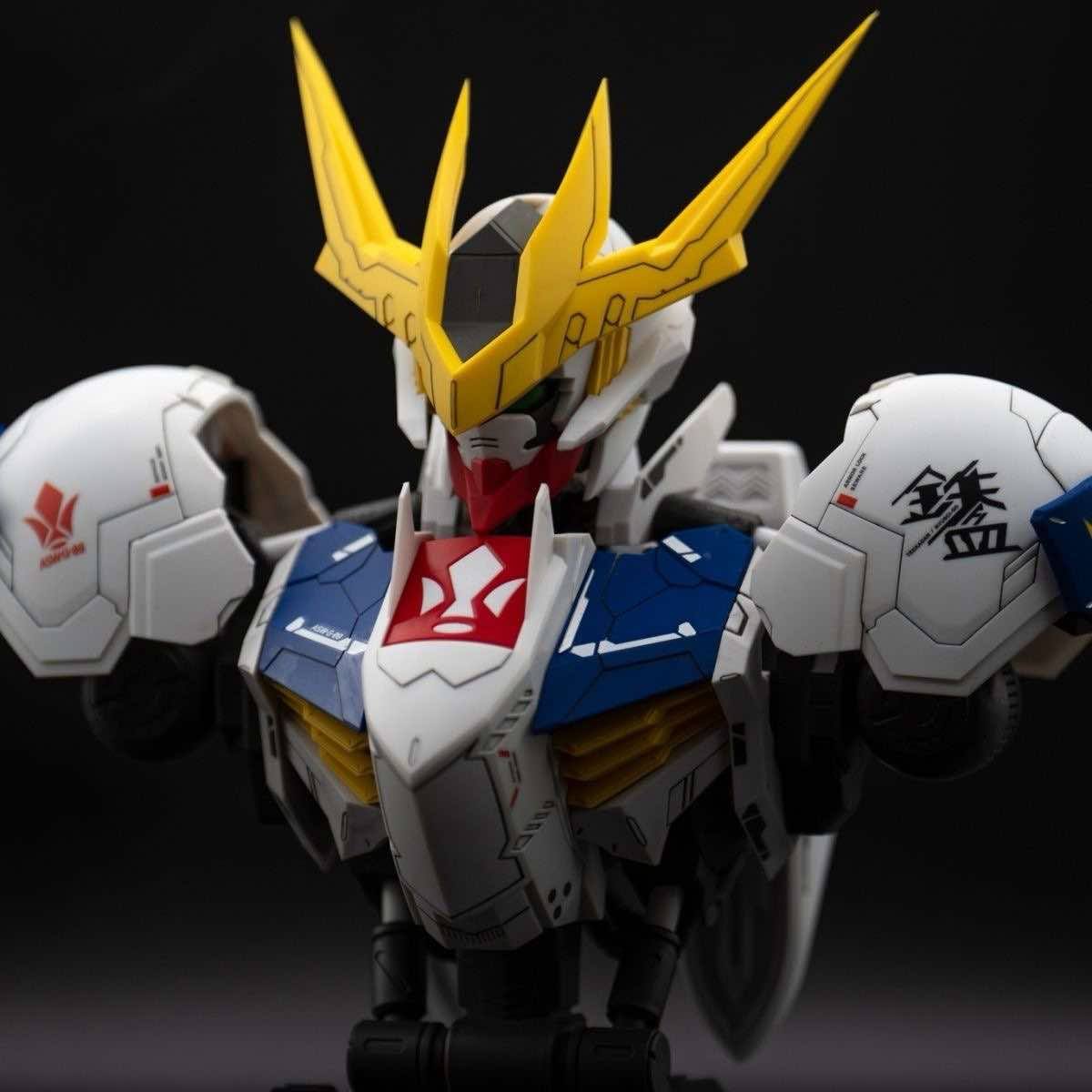 1/35 Barbatos Gundam Bust Model Kit