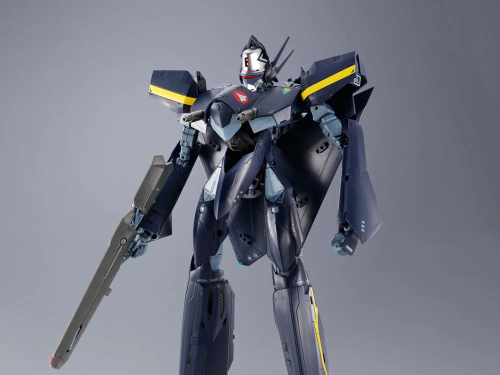 Macross 7 DX Chogokin VF-17S Nightmare Stealth Valkyrie (Gamlin Kizaki) Action Figure