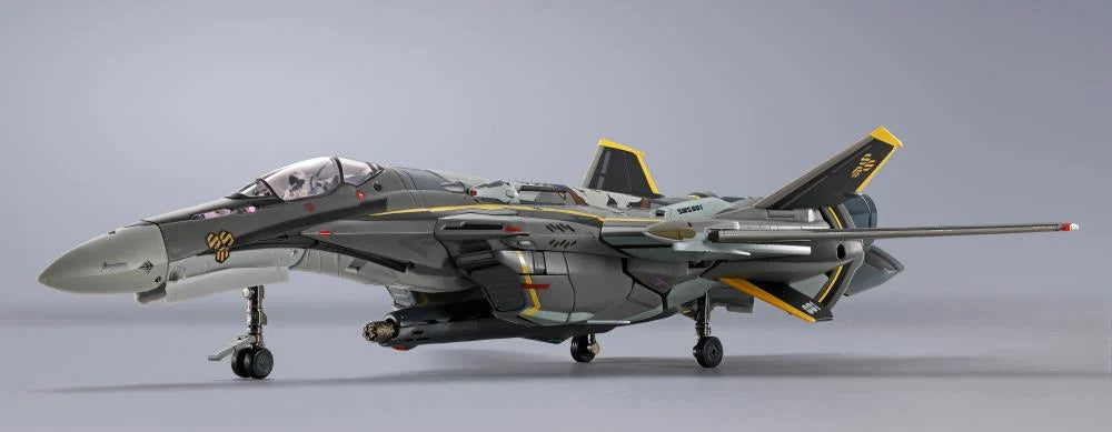 Macross Frontier DX Chogokin VF-25S Armored Messiah Valkyrie (Ozma Lee Machine Revival Ver.)