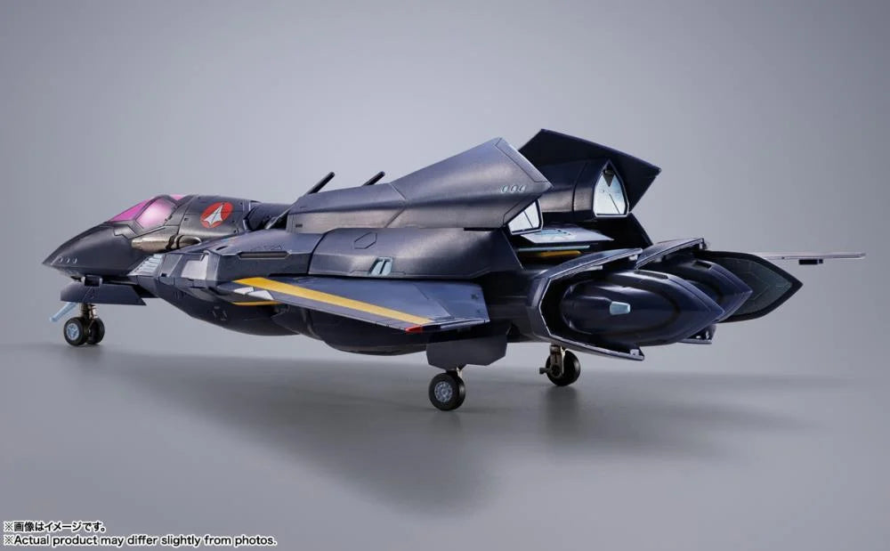 Macross 7 DX Chogokin VF-17S Nightmare Stealth Valkyrie (Gamlin Kizaki) Action Figure