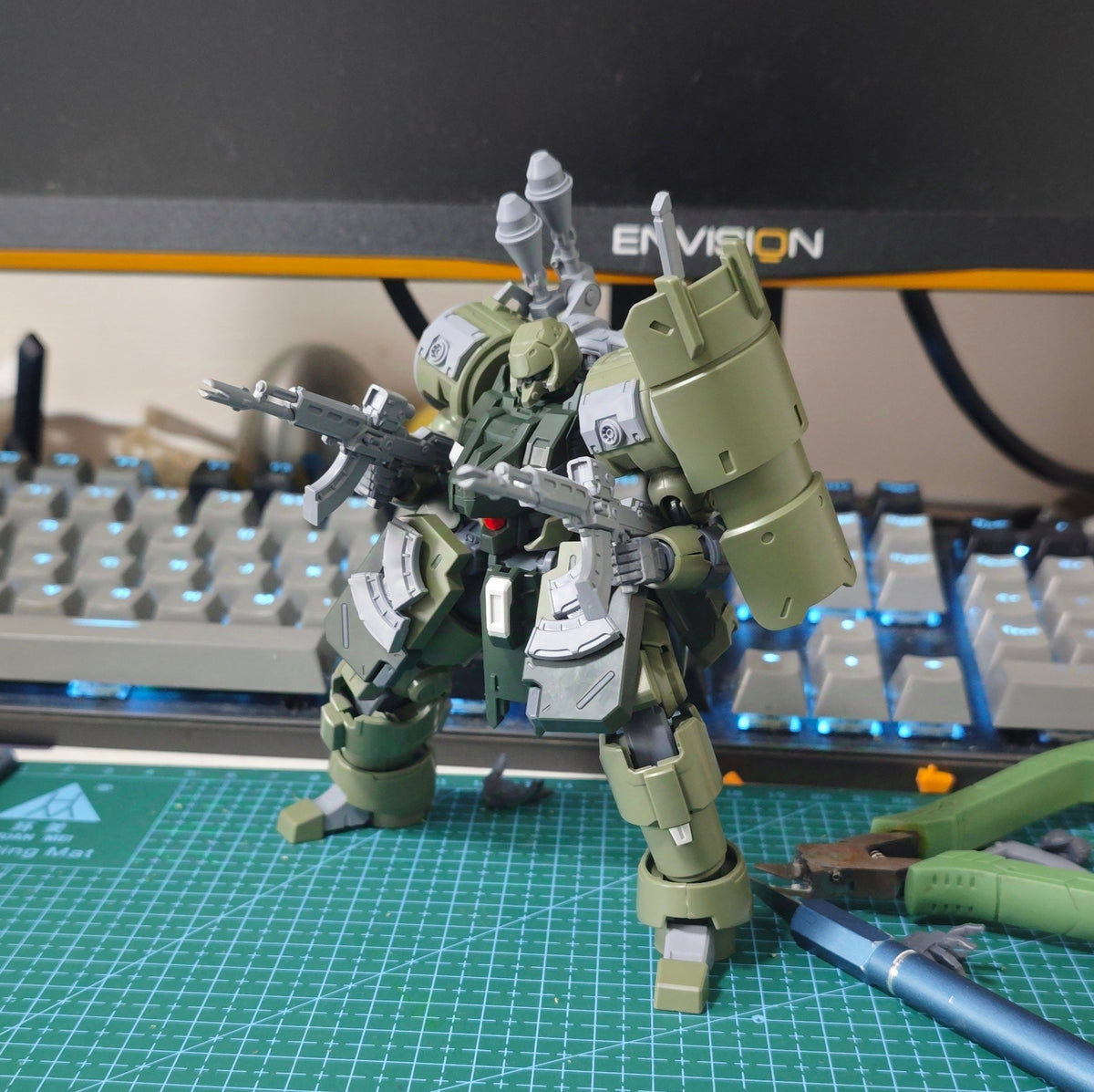 Ultra Action Trooper Series ZA-08 Zarov M1 (Jungle Green Ver.) 1/144 Model Kit