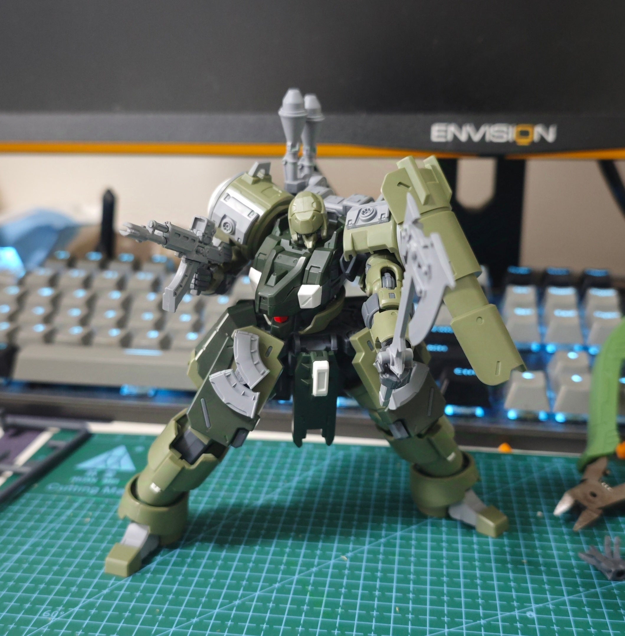 Ultra Action Trooper Series ZA-08 Zarov M1 (Jungle Green Ver.) 1/144 Model Kit