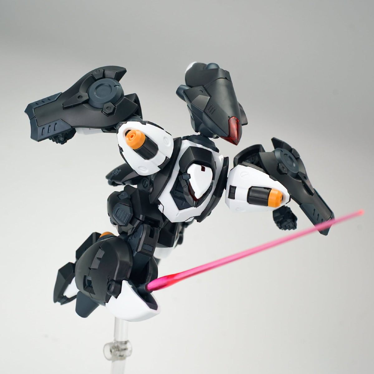 Chief Continent Super Dynamic Cavalry Franz Alpha (Black Shark Ver.) Model Kit