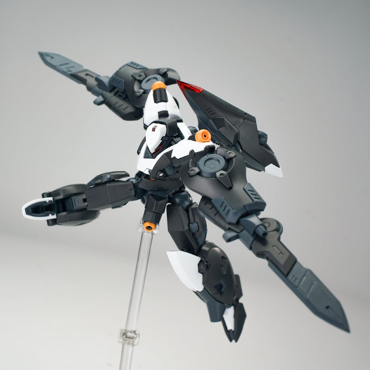 Chief Continent Super Dynamic Cavalry Franz Alpha (Black Shark Ver.) Model Kit