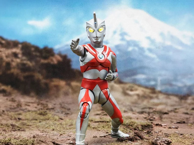 Ultraman Ace S.H.Figuarts Ultraman Ace Action Figure