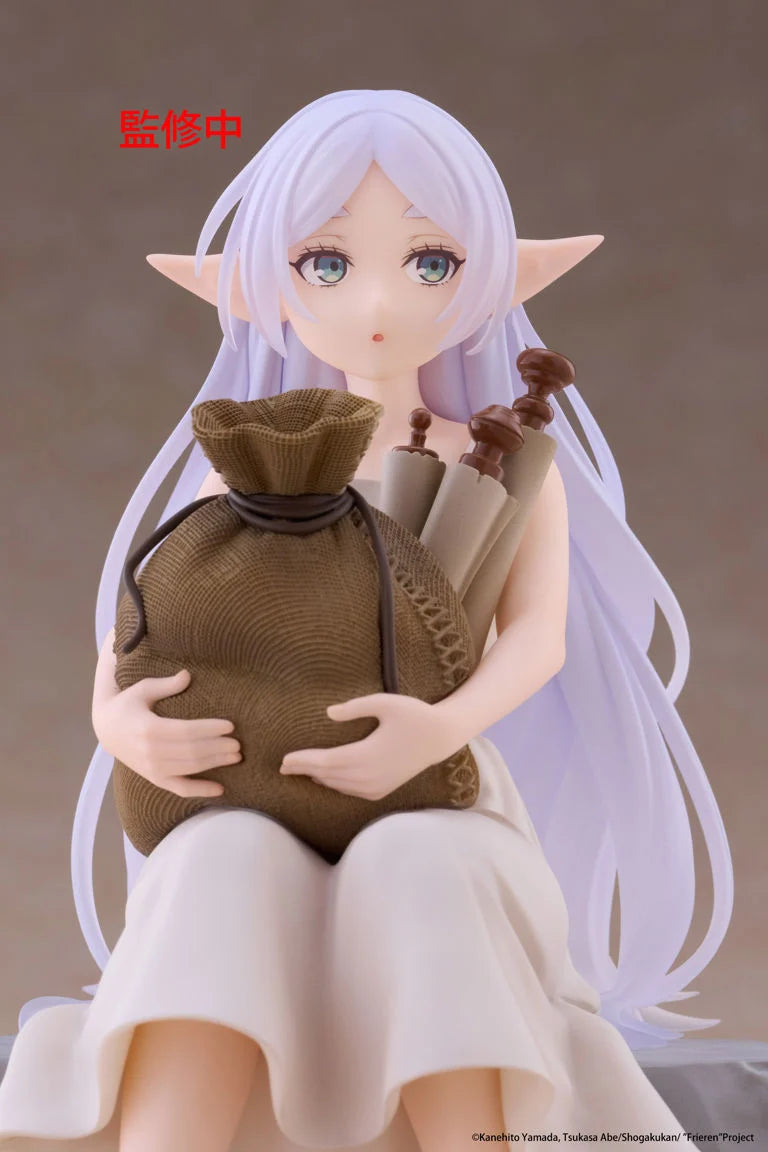 Frieren Beyond Journey's End Desktop Cute Frieren (In Training Ver.) Figure