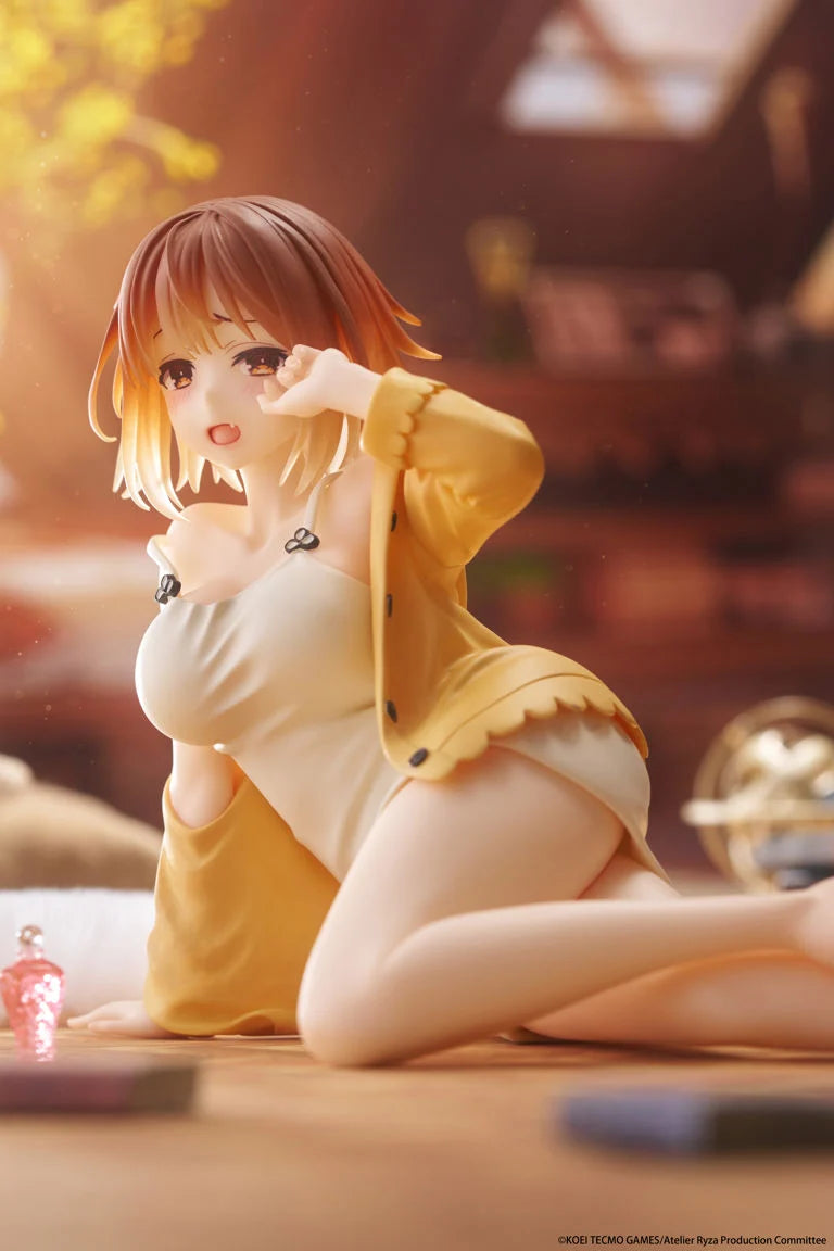 Atelier Ryza Ever Darkness & the Secret Hideout Desktop Cute Ryza (Nightwear Ver.) Figure