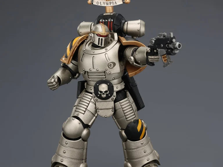 Warhammer The Horus Heresy Iron Warriors MkII Legionary 1 with Vexilla, Bolter and Bolt Pistol 1/18 Scale Action Figure