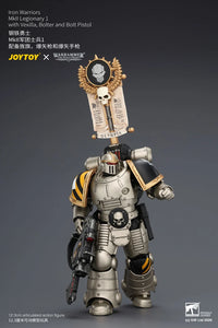 Warhammer The Horus Heresy Iron Warriors MkII Legionary 1 with Vexilla, Bolter and Bolt Pistol 1/18 Scale Action Figure