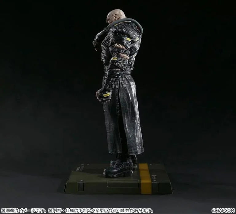 Resident Evil 3 Capcom Figure Builder Creator's Model Nemesis 1/6 Scale Figure