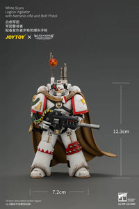 Warhammer The Horus Heresy White Scars Legion Vigilator with Nemesis Rifle and Bolt Pistol 1/18 Scale Action Figure