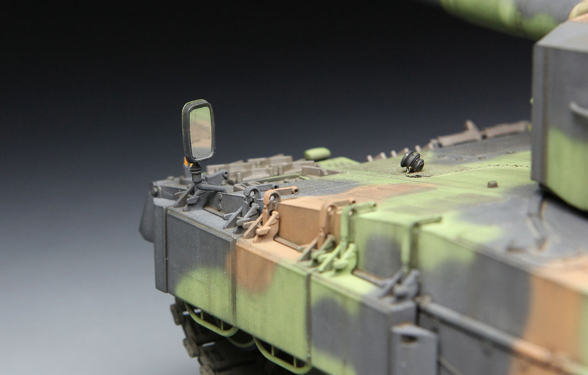 Meng 1/35 German Main Battle Tank Leopard 2 A4