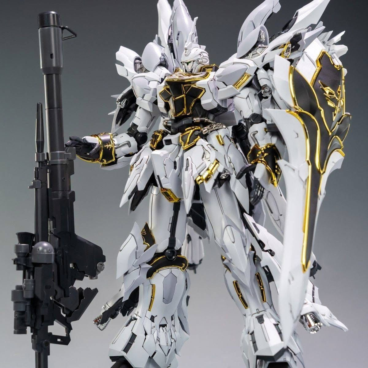 Comet Technology 1/100 scale White Version Model Kit