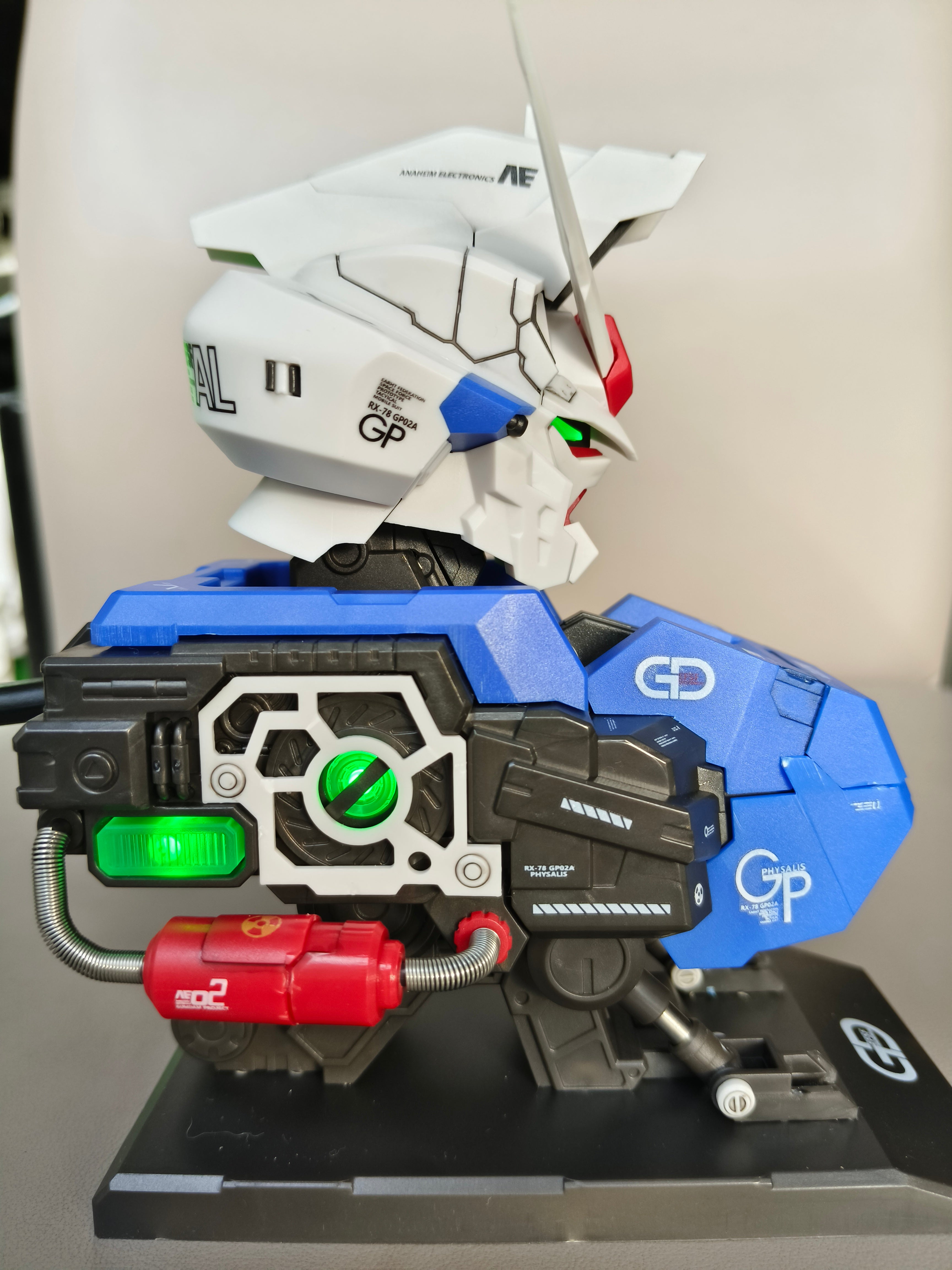 GP02 Bust 1/38 Scale Model Kit