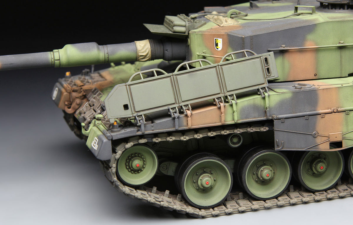 Meng 1/35 German Main Battle Tank Leopard 2 A4