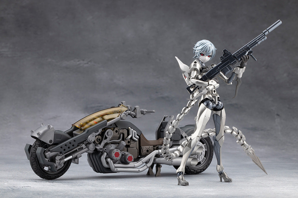 Megalomaria Unlimited Universe Wreckage Hunter Model Kit