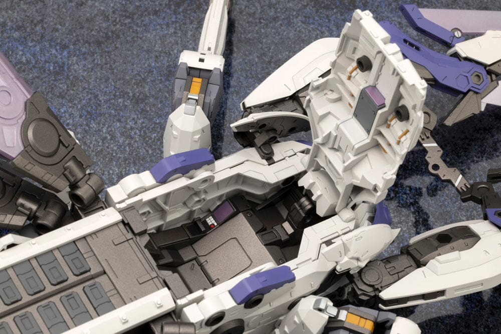 Hexa Gear Gertrude 1/24 Scale Model Kit