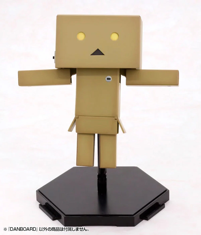Yotsubato Danboard Model Kit