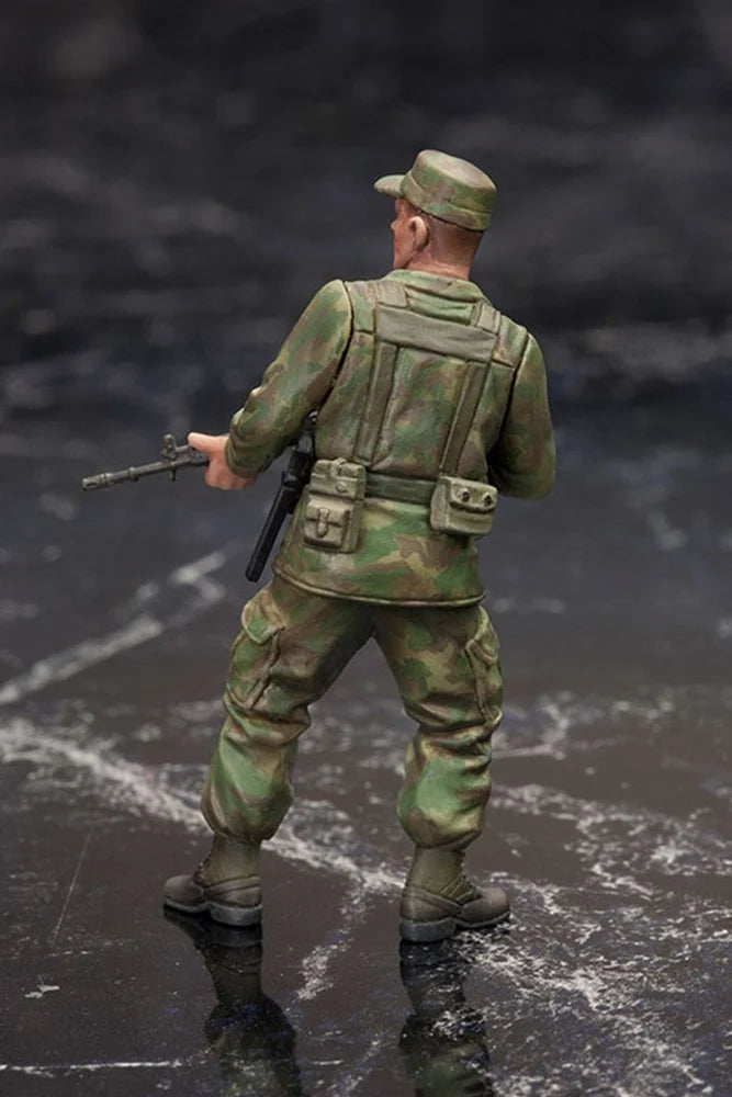 Metal Gear Solid V Ground Zeroes Set 1/35 Scale Model Kit