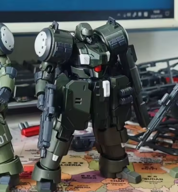 Ultra Action Trooper Series ZA-08 Zarov (Metallic Dark Green Ver.) 1/144 Model Kit
