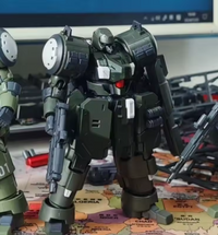 Ultra Action Trooper Series ZA-08 Zarov (Metallic Dark Green Ver.) 1/144 Model Kit